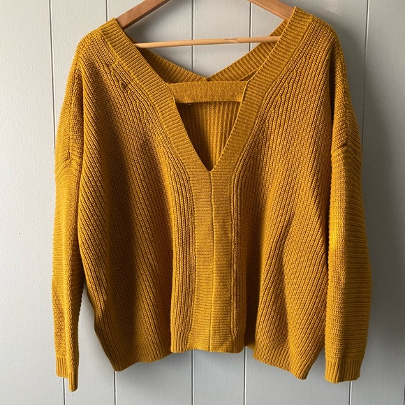 Emma & Asher oversized sweater. Size large - Picture 3 of 4